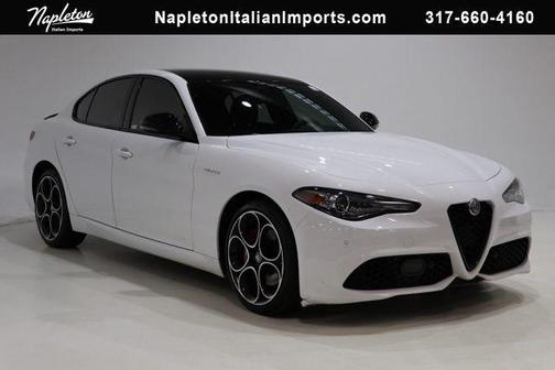 Alfa White 2023 Alfa Romeo Giulia Veloce AWD