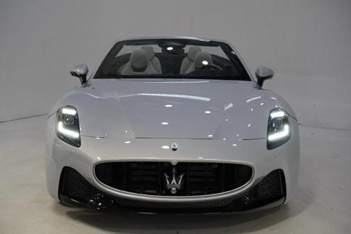 2026 Maserati GranCabrio AWD