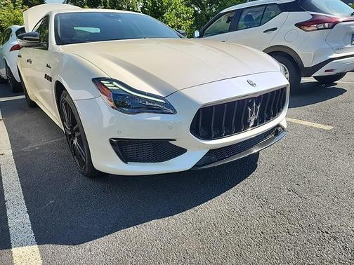 2022 Maserati Quattroporte Modena Q4