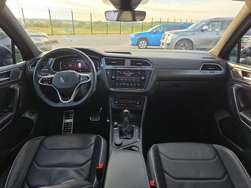 2022 Volkswagen Tiguan 2.0T SEL R-Line 4MOTION