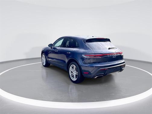 2022 Porsche Macan Base