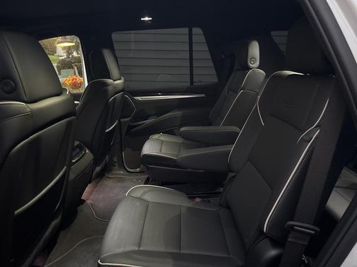 2025 Cadillac Escalade Premium Luxury