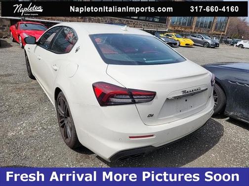 2022 Maserati Ghibli Modena Q4
