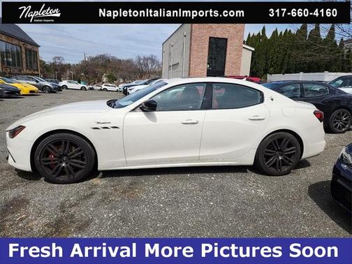 2022 Maserati Ghibli Modena Q4