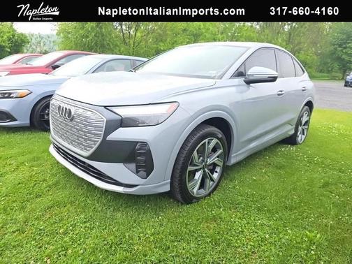 Pebble Gray 2022 Audi e-tron Premium