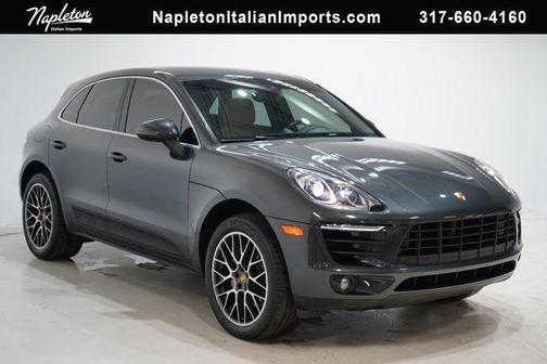 Volcano Grey Metallic 2018 Porsche Macan Macan