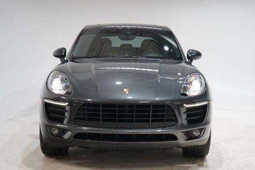 Volcano Grey Metallic 2018 Porsche Macan Macan