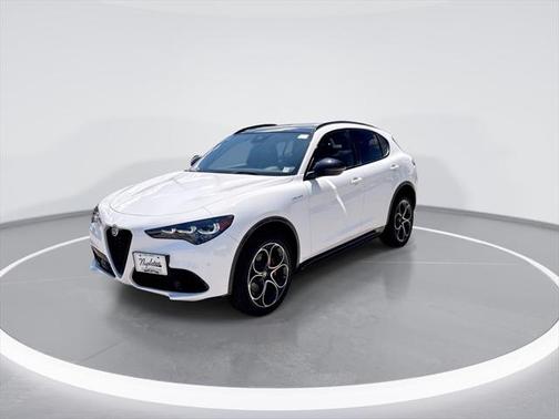 2024 Alfa Romeo Stelvio Veloce AWD