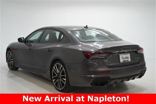 2023 Maserati Quattroporte Trofeo