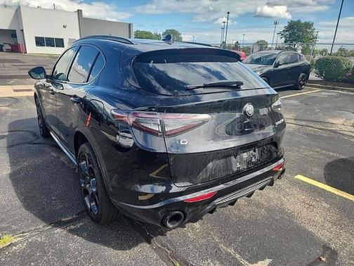 2024 Alfa Romeo Stelvio Veloce AWD