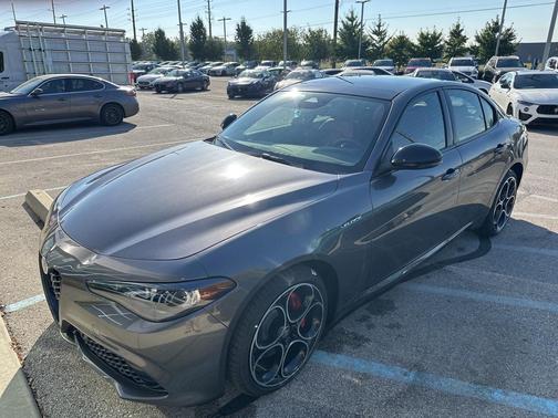 2025 Alfa Romeo Giulia AWD
