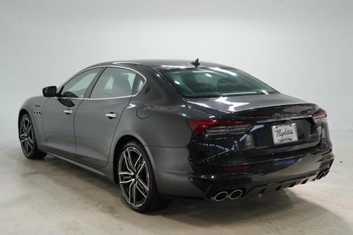 2024 Maserati Quattroporte Modena Ultima Q4