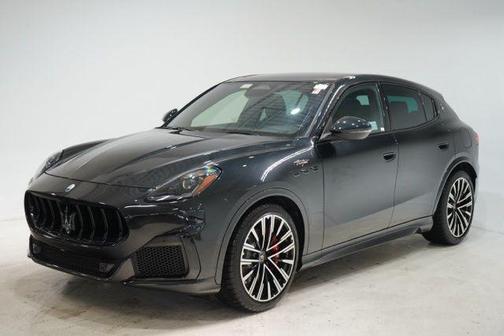 Black 2025 Maserati Grecale Trofeo