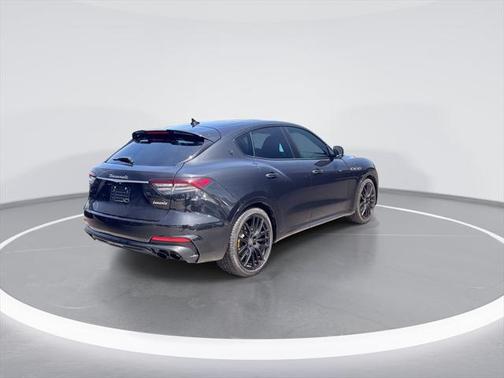 2022 Maserati Levante Modena