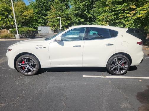 2023 Maserati Levante Modena