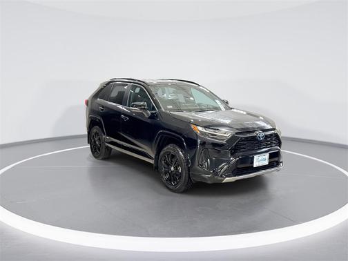 2024 Toyota RAV4 Hybrid SE