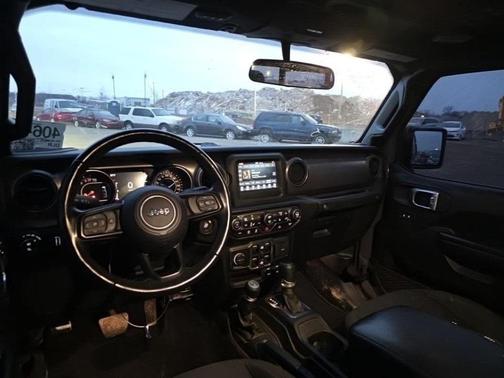 2021 Jeep Gladiator Willys 4x4