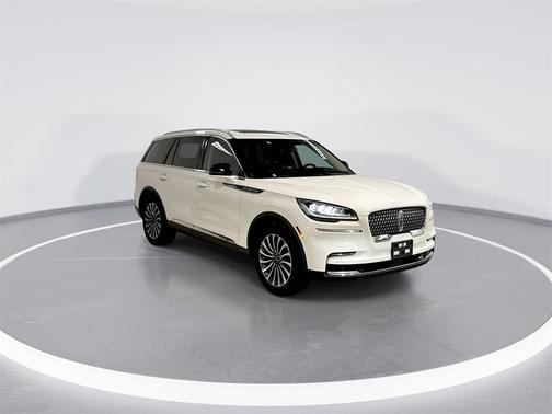 2022 Lincoln Aviator Standard AWD