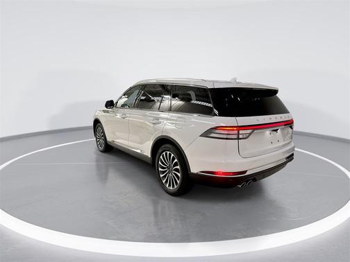 2022 Lincoln Aviator Standard AWD