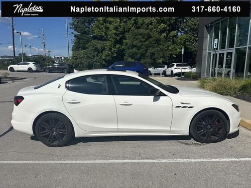 2023 Maserati Ghibli Modena Q4