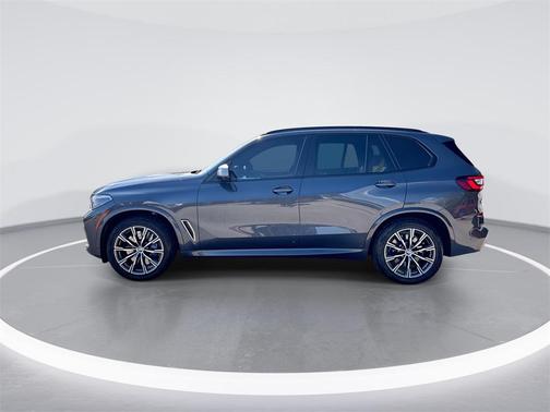 2021 BMW X5 M50i