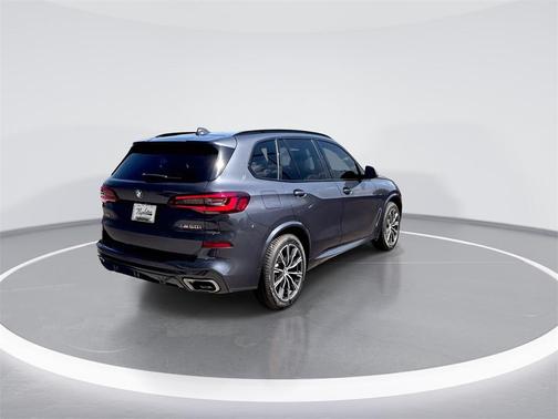 2021 BMW X5 M50i