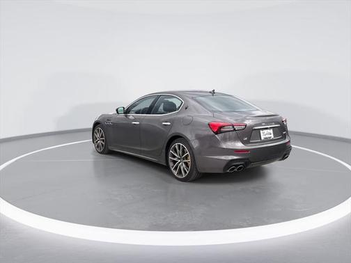 2023 Maserati Ghibli Modena Q4