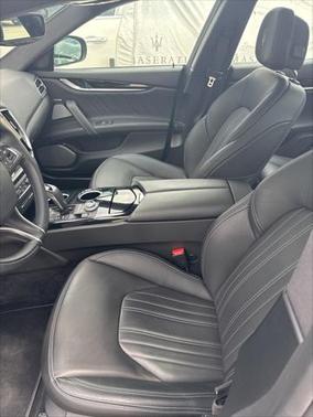 2023 Maserati Ghibli Modena Q4