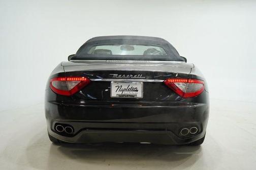 Black 2016 Maserati GranTurismo Base