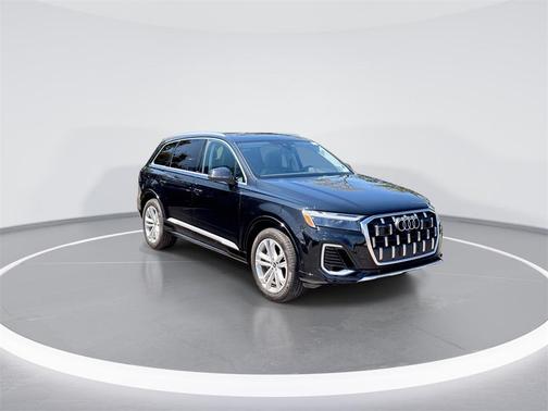 2025 Audi Q7 55 Premium Plus