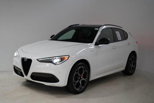 2023 Alfa Romeo Stelvio Veloce AWD
