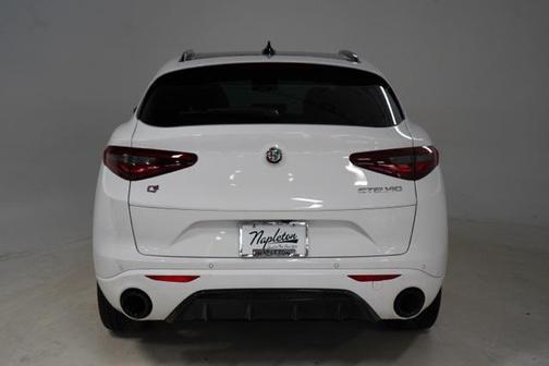 2023 Alfa Romeo Stelvio Veloce AWD