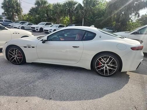 2024 Maserati GranTurismo Trofeo