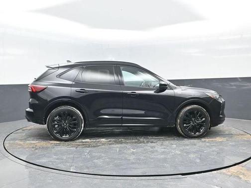 2023 Ford Escape ST-Line Elite