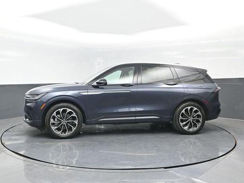 2024 Lincoln Nautilus Reserve