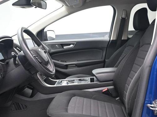 2021 Ford Edge SE
