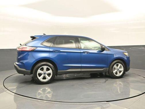 2021 Ford Edge SE
