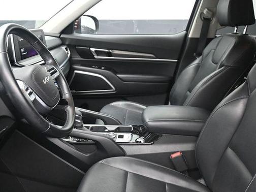 2022 Kia Telluride LX