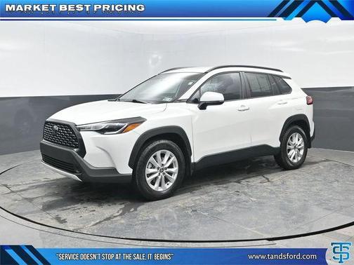 2023 Toyota Corolla Cross LE