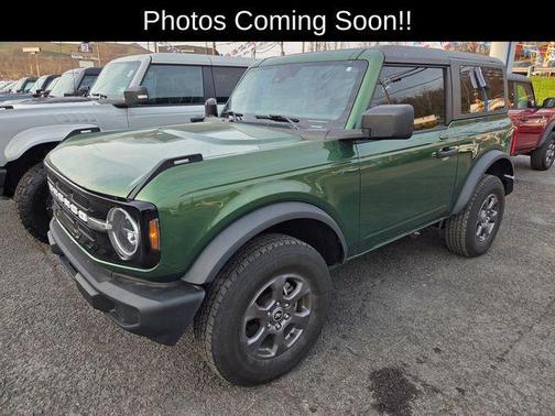 Eruption Green Metallic 2023 Ford Bronco Base