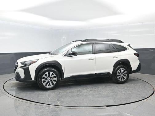 Crystal White Pearl 2025 Subaru Outback Premium