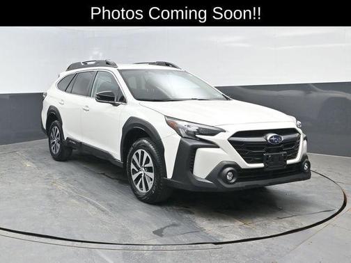 Crystal White Pearl 2025 Subaru Outback Premium