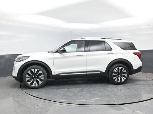 Star White 2026 Ford Explorer Platinum