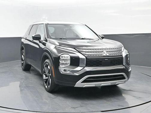 2024 Mitsubishi Outlander SEL Platinum Edition