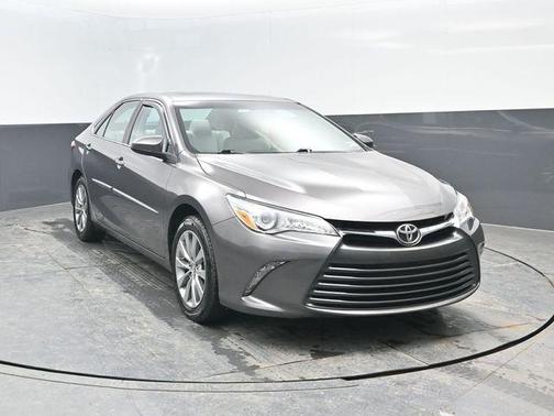 2016 Toyota Camry XLE