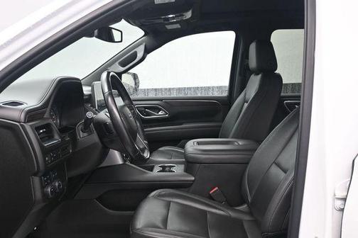 Summit White 2021 Chevrolet Suburban Z71