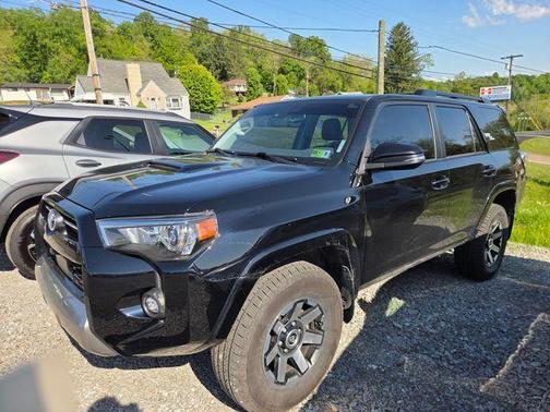 Midnight Black Metallic 2023 Toyota 4Runner TRD Off Road Premium