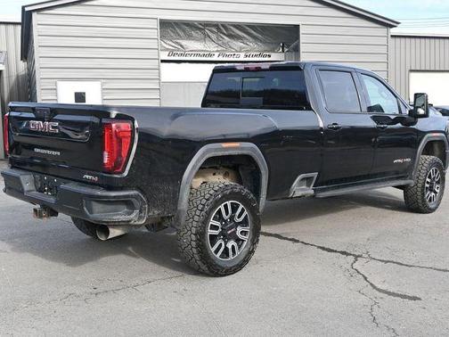 2022 GMC Sierra 2500 AT4