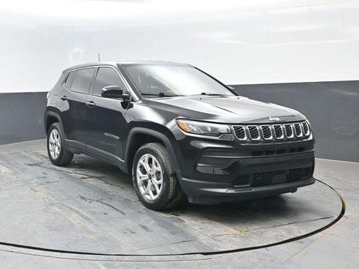 Diamond Black 2025 Jeep Compass Sport