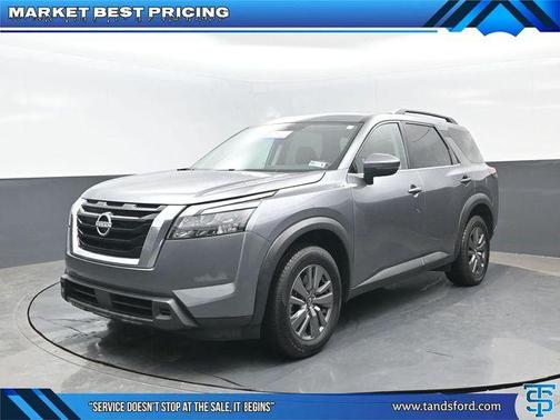 Gun Metallic 2025 Nissan Pathfinder SV